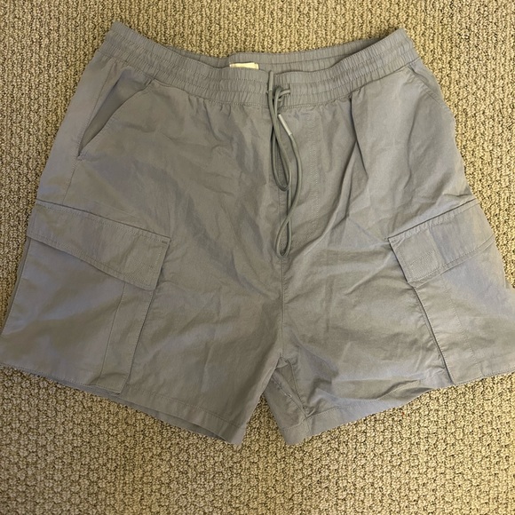 Never worn Brand new cargo shorts - Picture 5 of 5